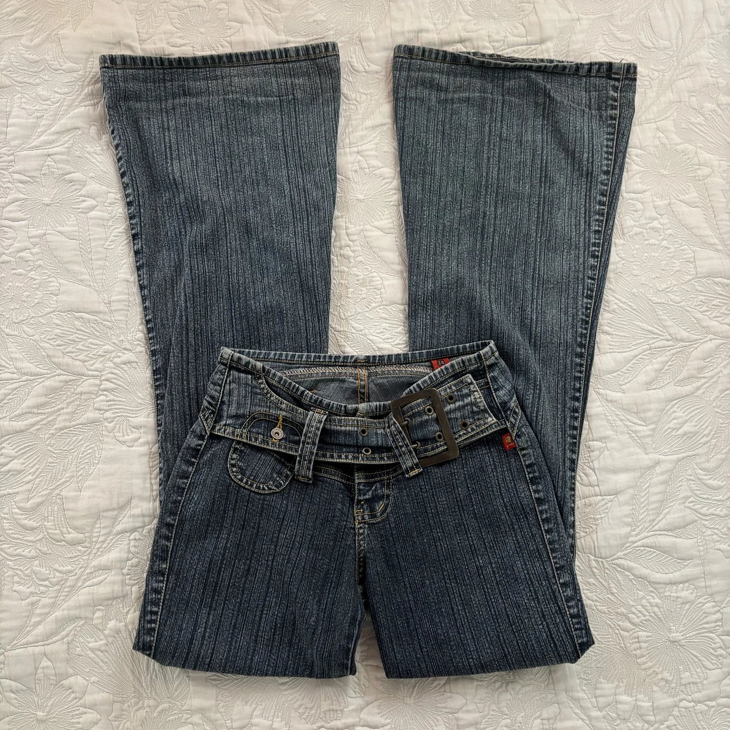 Y2K Vintage Low Rise Flare Jeans Women Harajuku Fashion Pockets Buckle Belt Blue Denim Pants Gothic Hot Girl Slim Fit Trousers